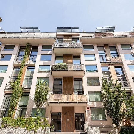 Apartments Palmovka Prag Exteriör bild